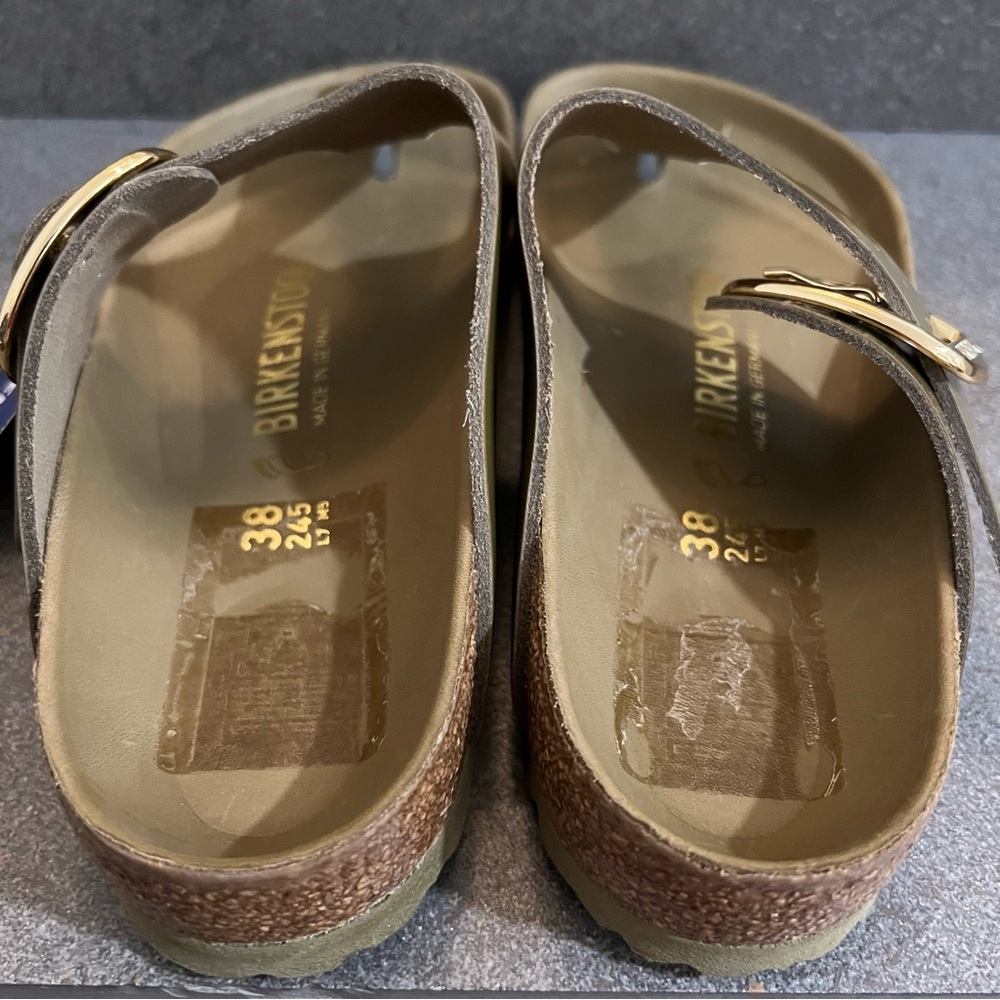 ⚡️Birkenstock Gilzeh Big Buckle High Shine Leather Sandals in Mud Green,38EU,NWT - Picture 14 of 17
